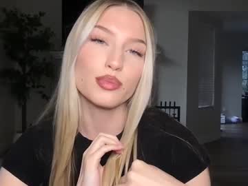 girl
        thezabrina cam image #3380953