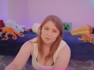 girl
        asiri_ocean cam image #6879207
