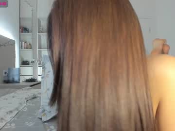 girl
        yuuki_asuna1 cam image #732101