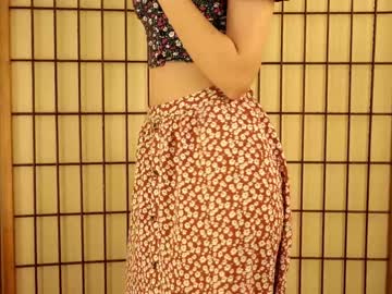 girl
        maureenhaith cam image #4227290
