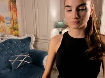 girl
        isobelsimpson cam image #2892514