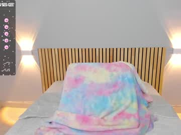 girl
        little_effy18 cam image #687836