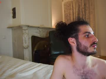 girl
        peachcreamcouple cam image #1498926