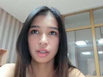 girl
        aki_kin cam image #580487