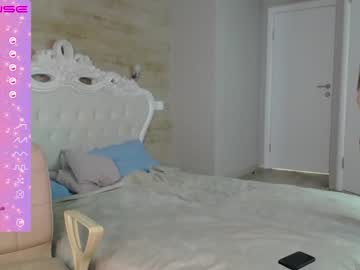 girl
        lina_mask cam image #573310