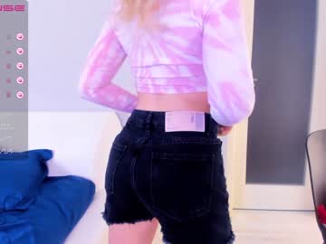 girl
        kittycaitlin cam image #1018225