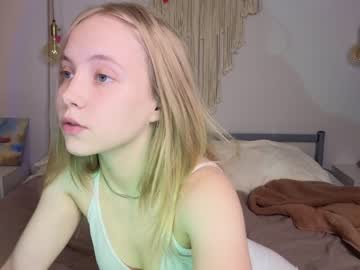 girl
        appr0ved cam image #1157728