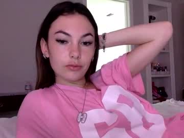 girl
        belleluvv cam image #6515223