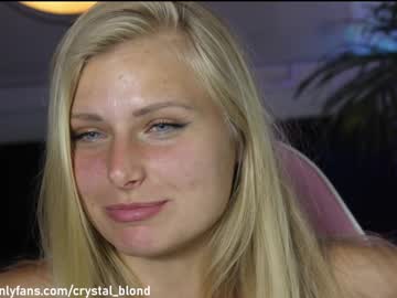 girl
        crystal_blond cam image #6788277