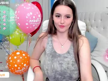 girl
        emmika_ cam image #1722156