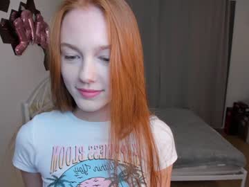 girl
        mollybellx cam image #2195707