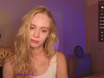 girl
        stacy_fanning cam image #1642083