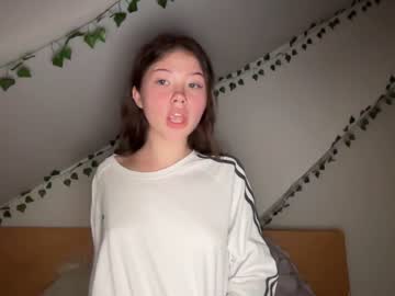 girl
        eternal_infinite cam image #2998054