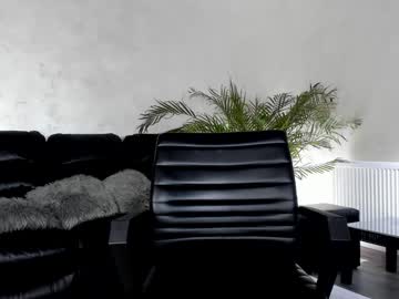girl
        ingridblondy94 cam image #6817687