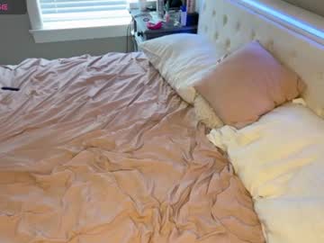 girl
        ambersteele33 cam image #4635660