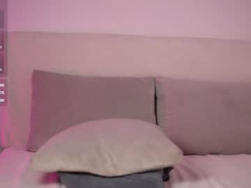 girl
        honeyyykate cam image #5095565