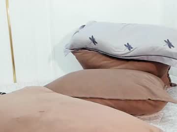 couple
        wvxxxvw cam image #3942071