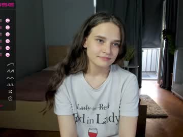 girl
        sunshy_girl cam image #1396865