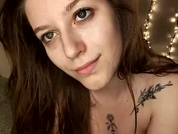 couple Nude Cam Girls Playing Games with marinaxmonroe