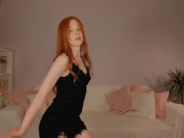 girl
        leahsthetics cam image #4122321