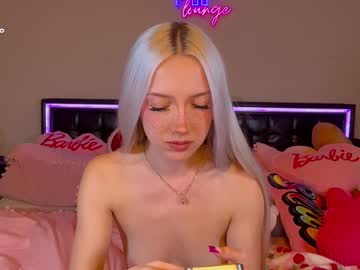 girl
        riababe cam image #6234902