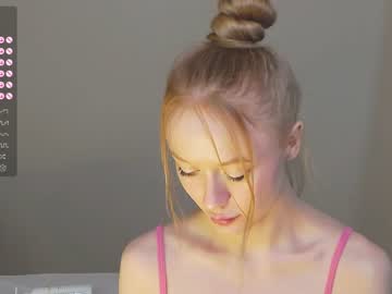 girl
        cute_shine cam image #3806450