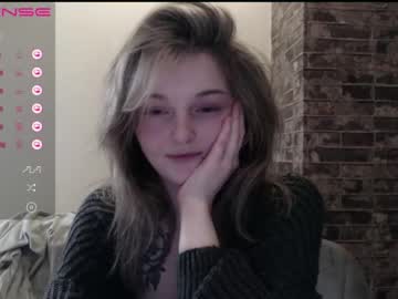girl
        lucydelovely cam image #803134