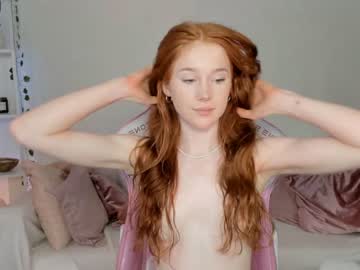 girl
        madeline_jackson cam image #2499777