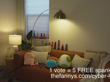 girl
        taylor_love_303 cam image #6503463