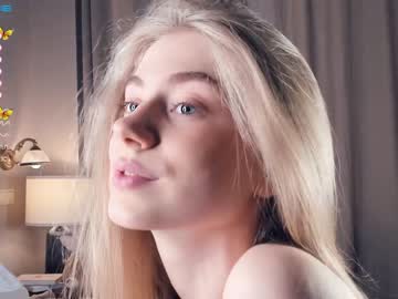 girl
        kateharrise cam image #1568927