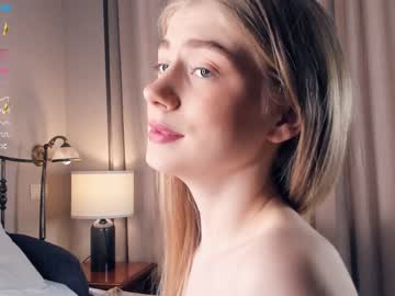 girl
        kateharrise cam image #1589022