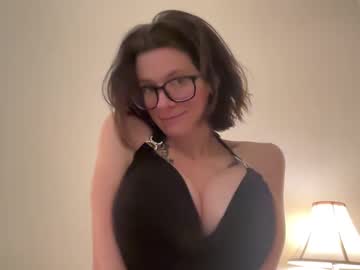 girl
        naomi_reah cam image #6510642
