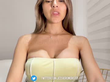 girl
        hornyco57 cam image #523436