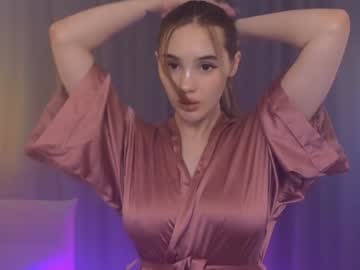 girl
        angella_kleee cam image #4359570