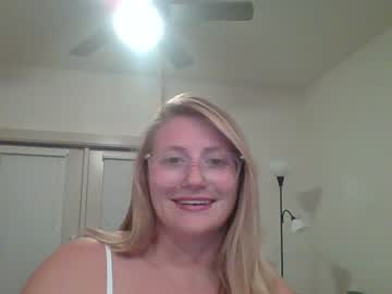 girl
        katrinalmoore cam image #2440405