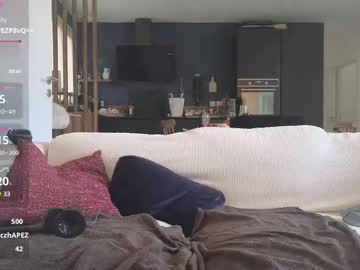 couple
        luxymin cam image #5726902