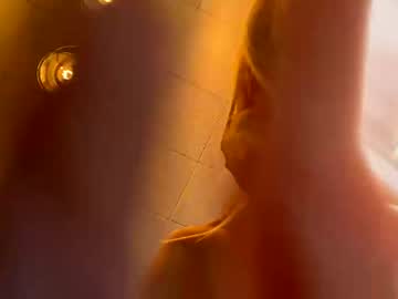 couple
        jainky6969 cam image #1597397