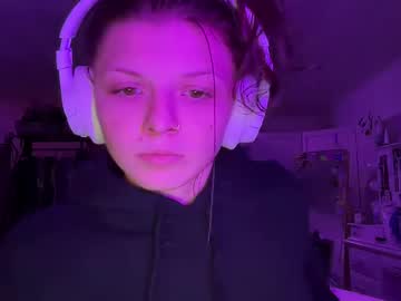 girl
        ultravioletts cam image #5652219