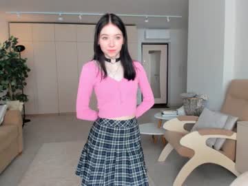 girl
        oki_dokie cam image #1609855