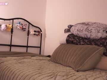 girl
        evelynpiers cam image #1771863