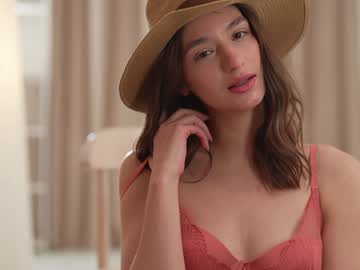 girl
        villanelle_l cam image #5914382