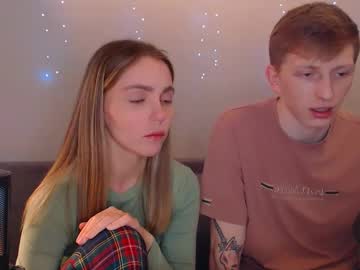 couple
        julsweet cam image #6865779