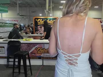 girl
        avapheonix cam image #357839