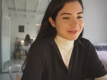 girl
        soifiee cam image #1894033