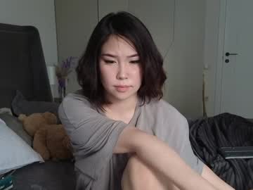 girl
        ki_mi cam image #6489037