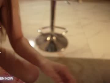 girl
        angel_luisa cam image #6853221