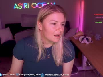 girl
        asiri_ocean cam image #3241700