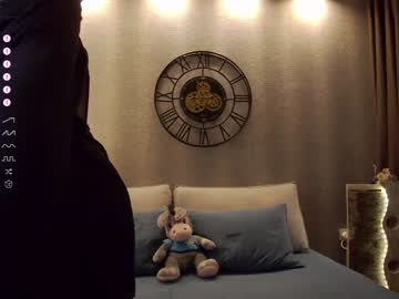 girl
        karrin cam image #2571240