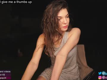 girl
        loollypop24 cam image #679773