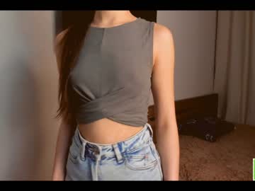 girl
        amandamedrano cam image #706210